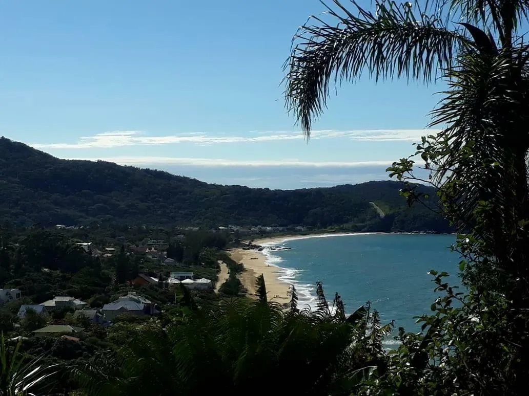 Apto Terreo Com Jardim - Praia Do Estaleiro- Balneario Camboriu 0*,  Brazil